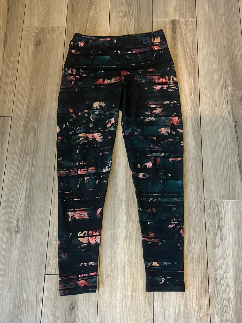 Prana Kimble Batik Print Leggings Black Pink Green women’s small